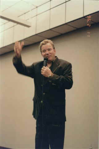 Shatner4.JPG (18410 bytes)