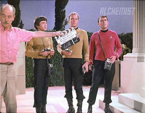 What's that behind Scotty's leg and the corner of the temple?